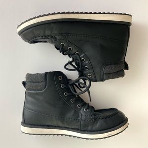 Old Navy Kids Moccasin Boots